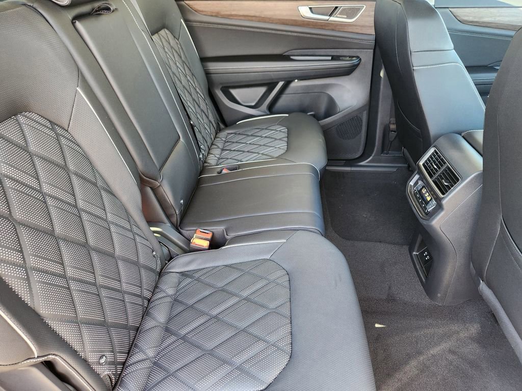 New 2026 Volkswagen Atlas SEL Premium R-Line image 22