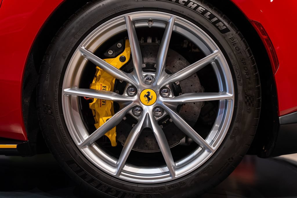 Certified 2023 Ferrari 812 GTS RWD image 14