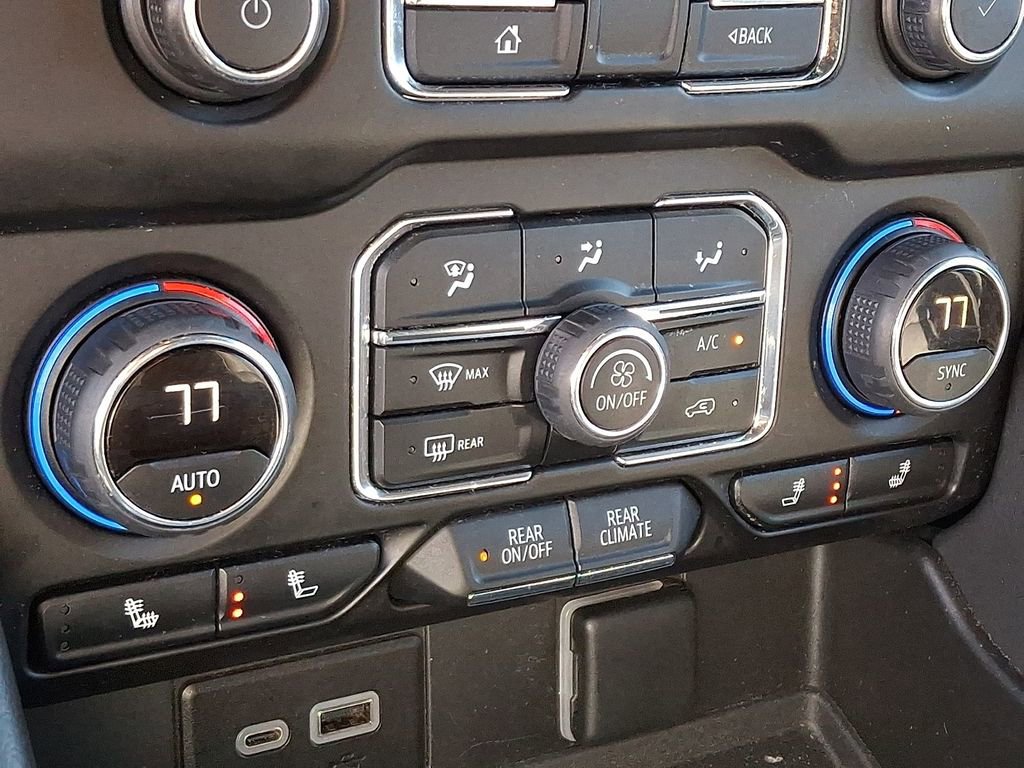 Used 2023 Chevrolet Tahoe LT w/ Luxury Package image 17