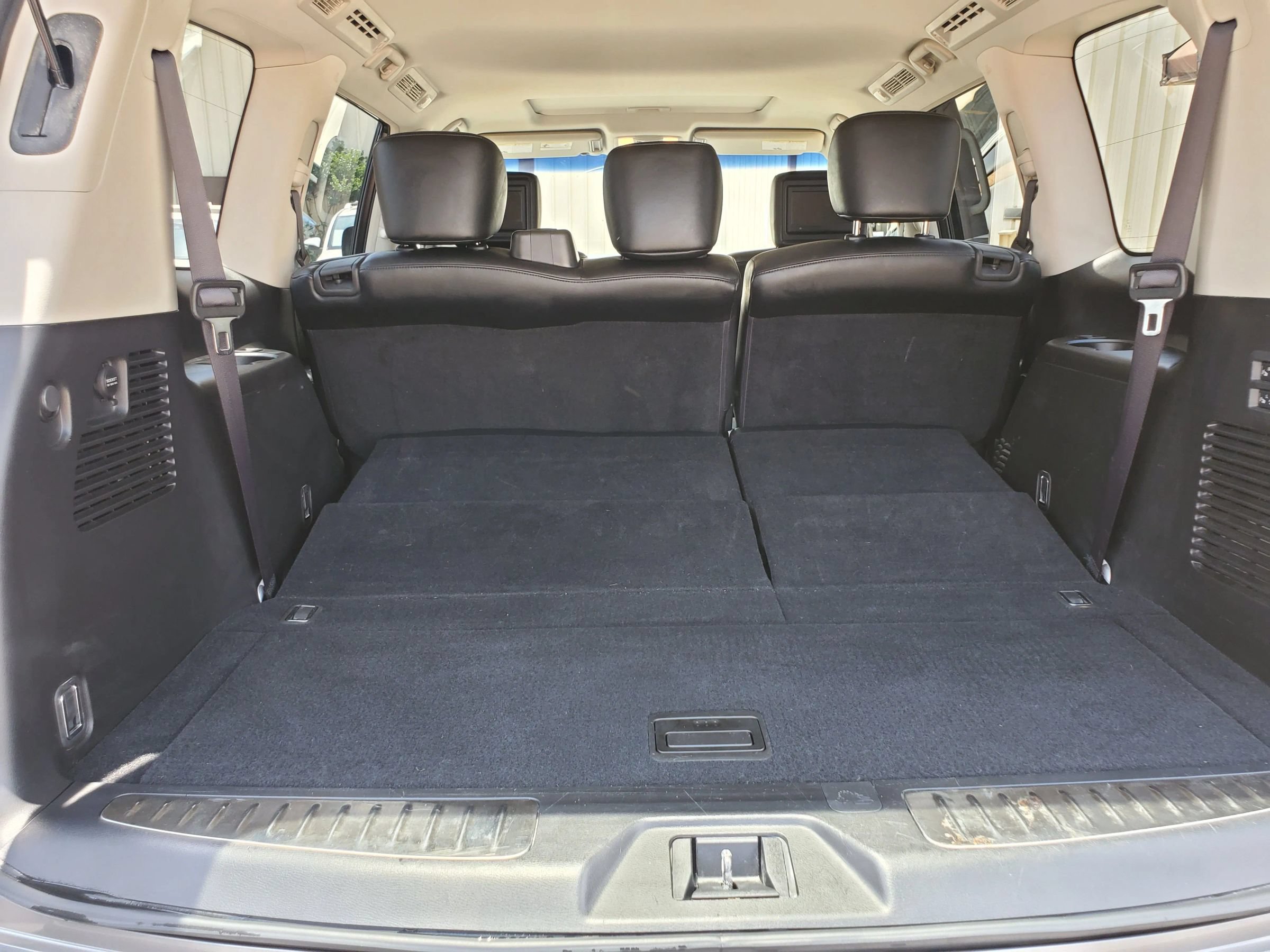 Used 2014 INFINITI QX80 4WD w/ Theater Package image 38