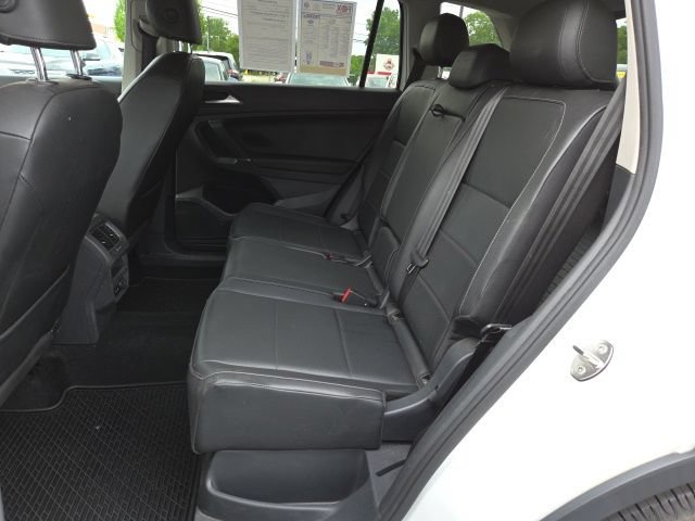 Used 2018 Volkswagen Tiguan SE AWD/4WD image 11