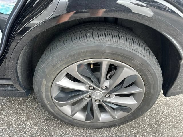 Certified 2022 Buick Encore GX Select w/ Advanced Technology Package FWD image 7