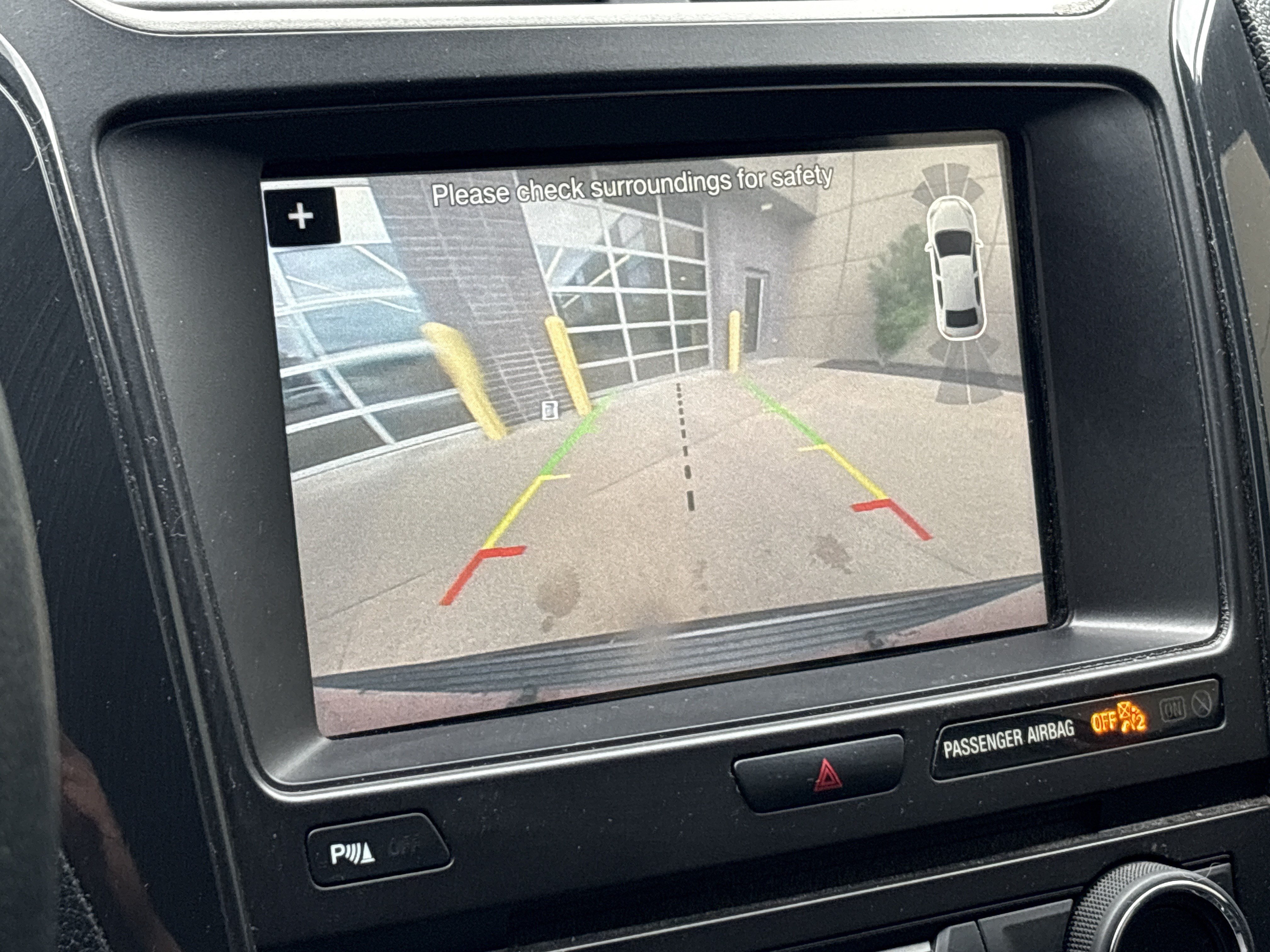 Used 2018 Ford Explorer XLT w/ Equipment Group 202A FWD image 25