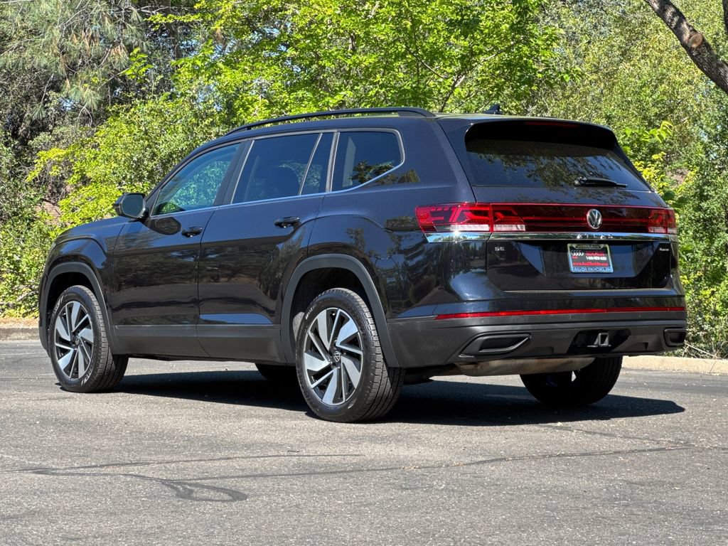 Used 2024 Volkswagen Atlas SE AWD/4WD image 7