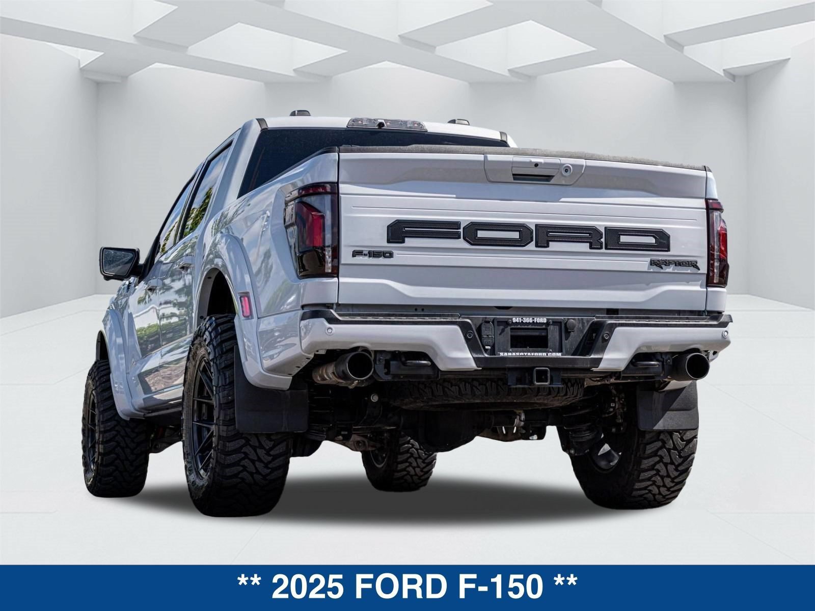 Used 2025 Ford F150 Raptor AWD/4WD image 6