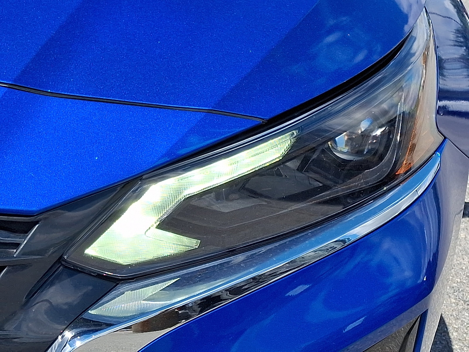 Used 2025 Nissan Altima 2.5 SV FWD image 9