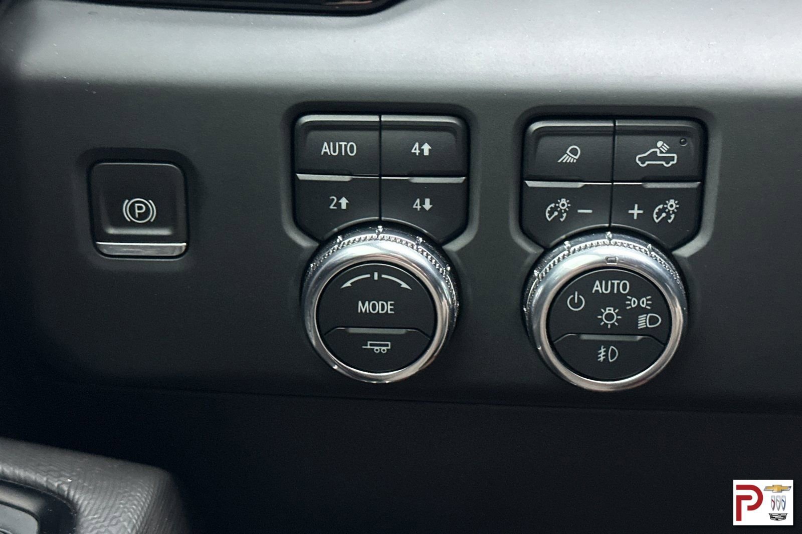 Certified 2023 GMC Sierra 1500 AT4X image 33