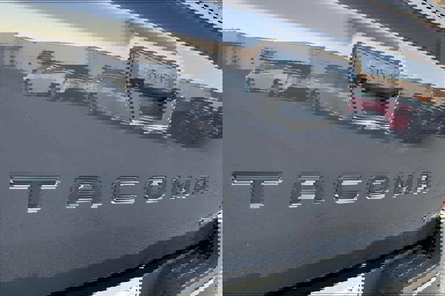 Used 2024 Toyota Tacoma TRD Off-Road w/ TRD Off Road Premium Package image 30