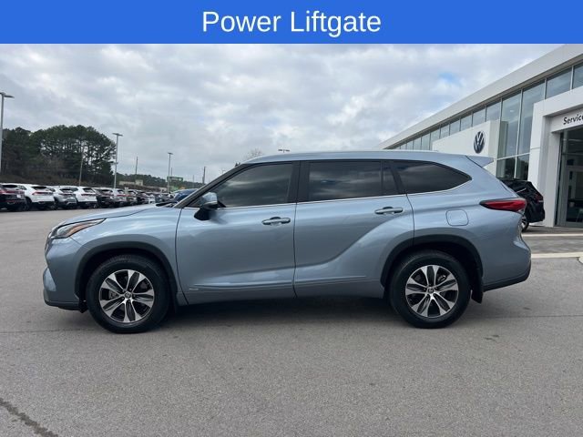 Used 2023 Toyota Highlander XLE image 9