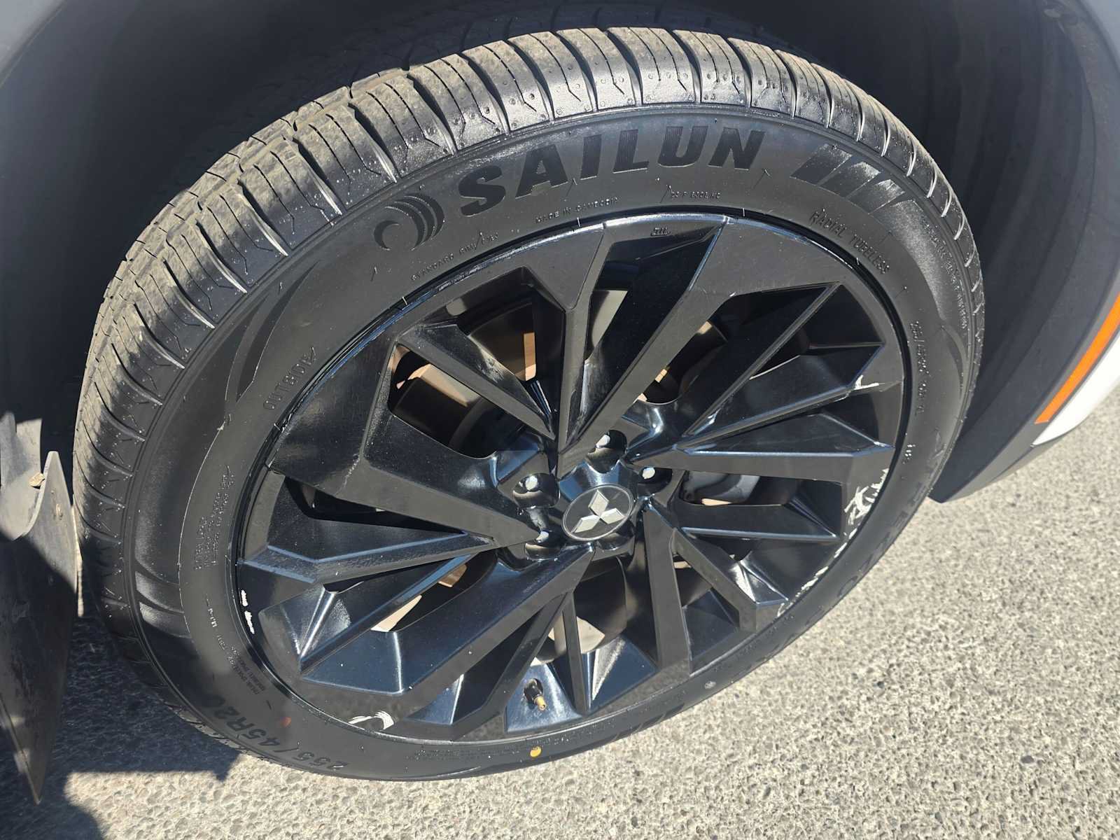 Used 2024 Mitsubishi Outlander Ralliart AWD/4WD image 9