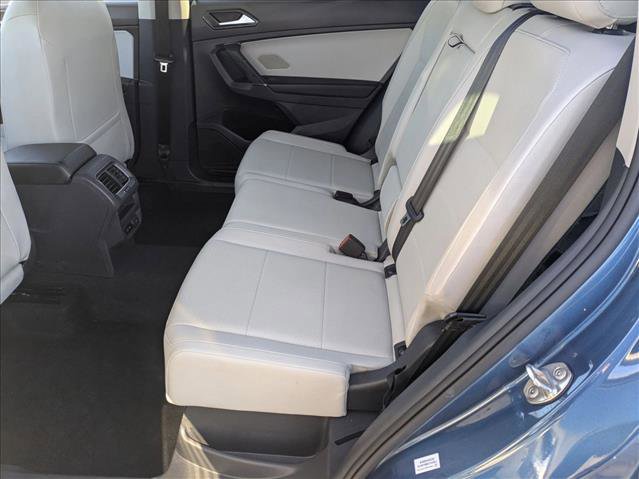 Used 2018 Volkswagen Tiguan SE image 17