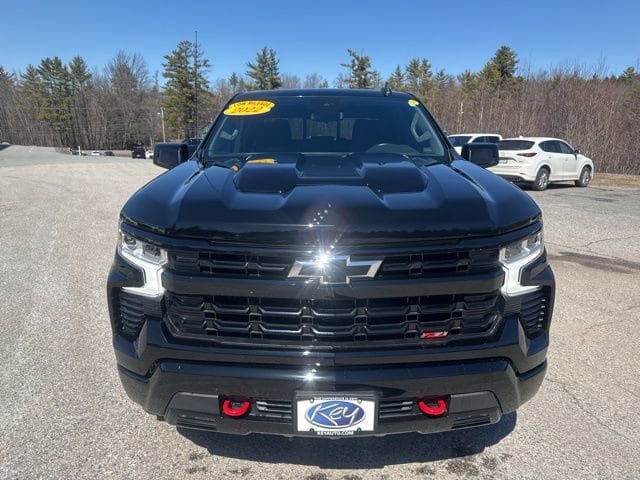 Used 2022 Chevrolet Silverado 1500 LT Trail Boss w/ Convenience Package II AWD/4WD image 2