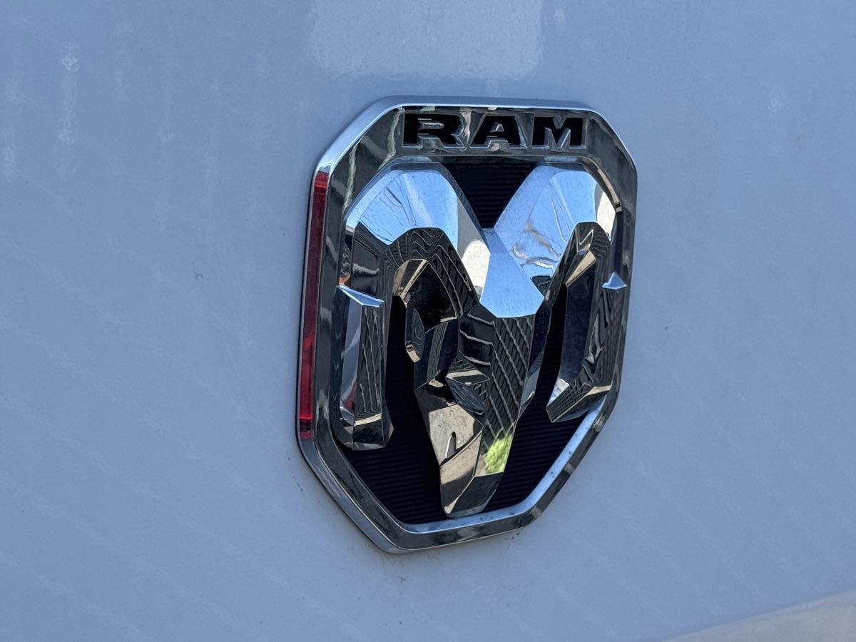 Used 2024 RAM ProMaster 2500 w/ Convenience Group FWD image 7