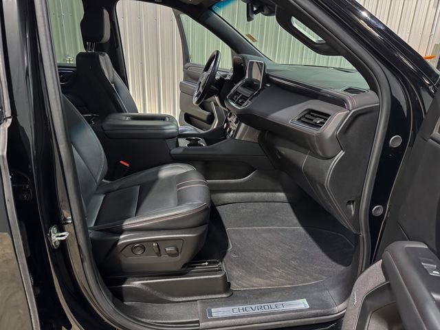 Used 2024 Chevrolet Suburban RST w/ Luxury Package image 26