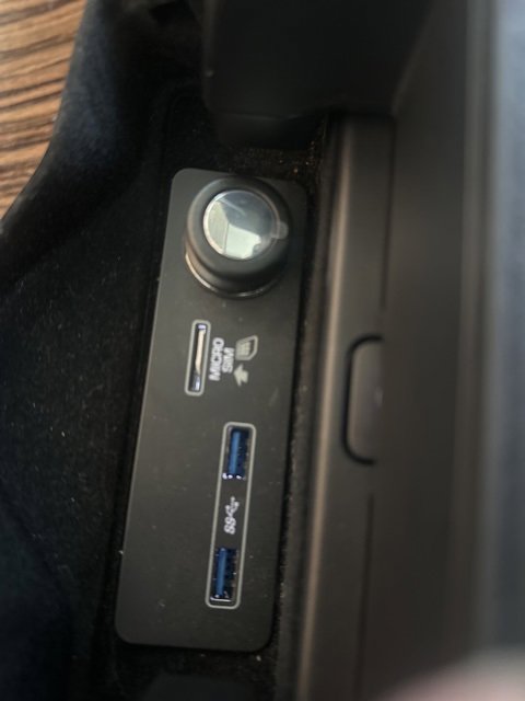 Used 2019 Land Rover Range Rover HSE image 36