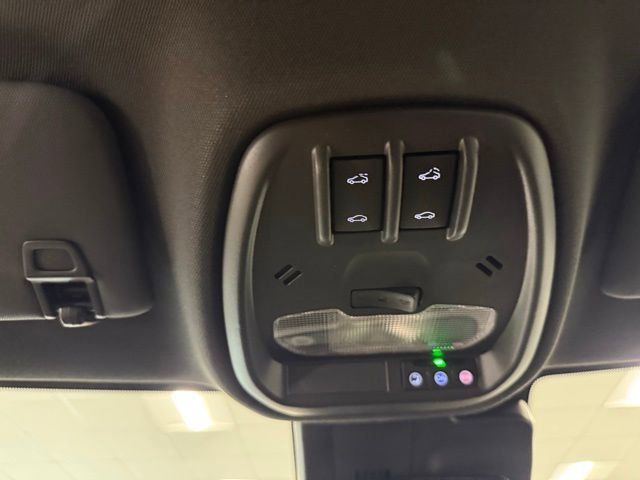 New 2026 Chevrolet Trax RS w/ Sunroof Package image 18