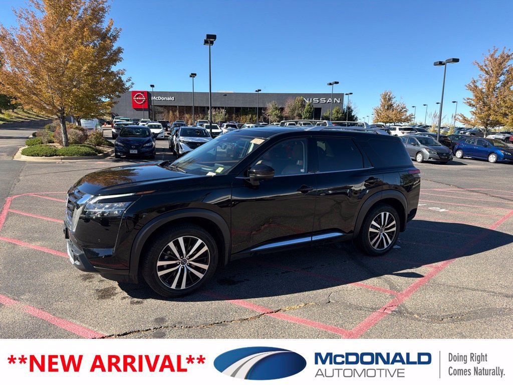 Used 2023 Nissan Pathfinder Platinum AWD/4WD image 1