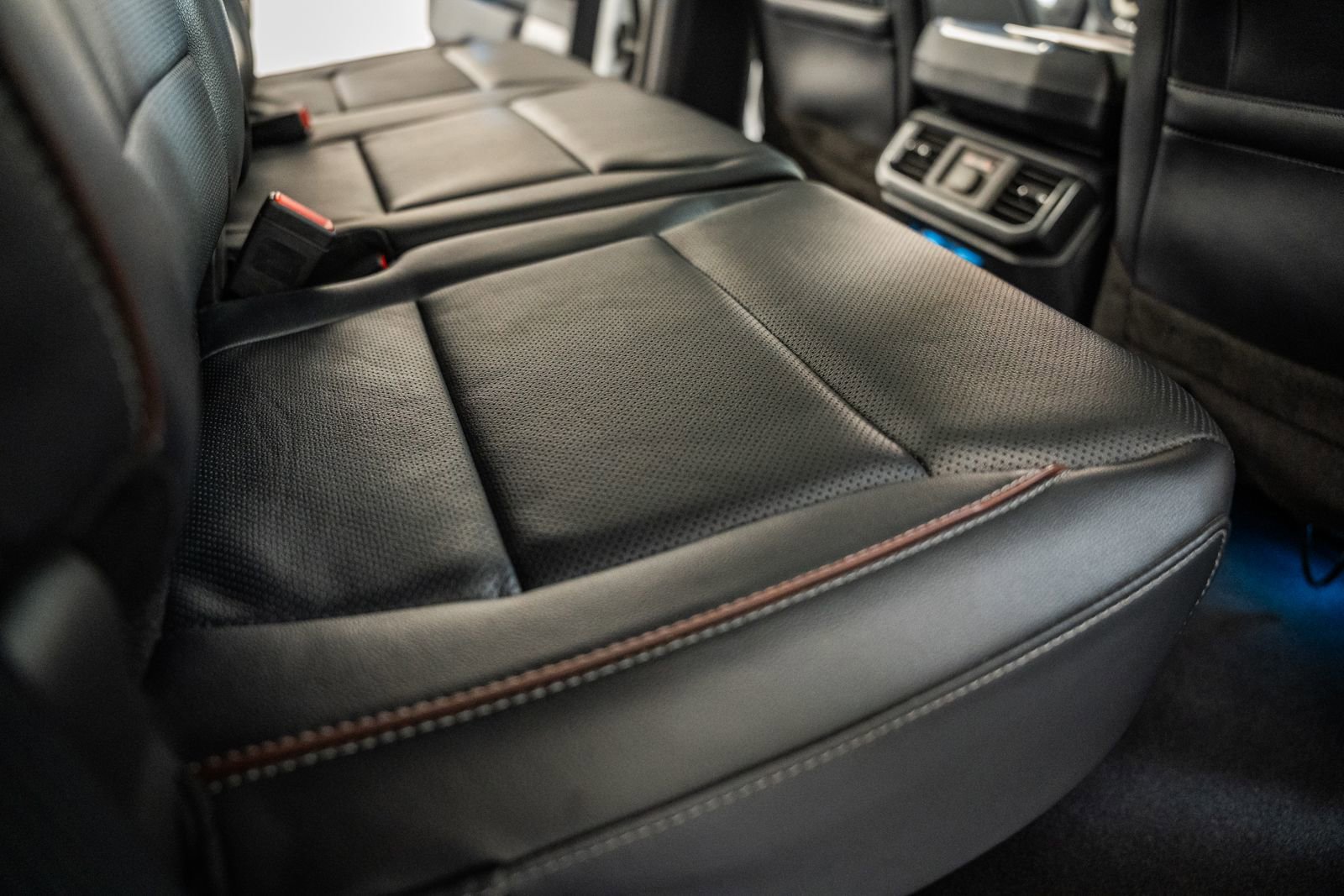 Certified 2023 Ford F150 Lariat w/ Equipment Group 502A High image 41