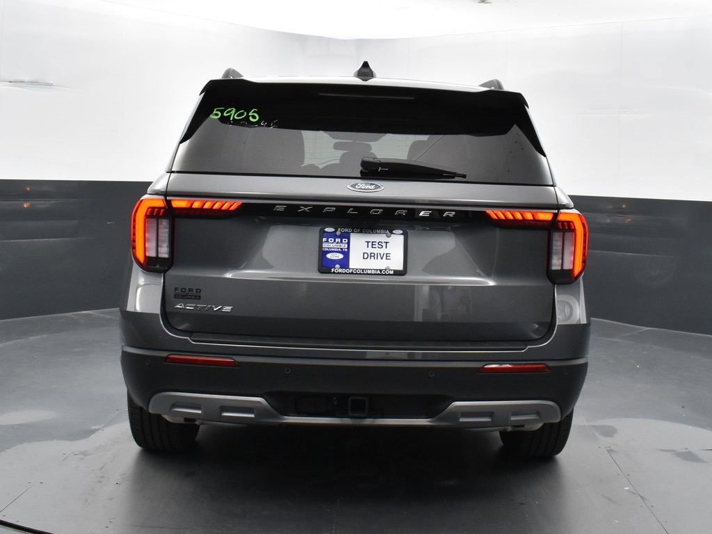 New 2025 Ford Explorer Active w/ Active Comfort Package image 7