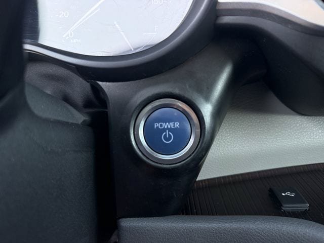 Used 2022 Toyota Sienna XLE FWD image 22