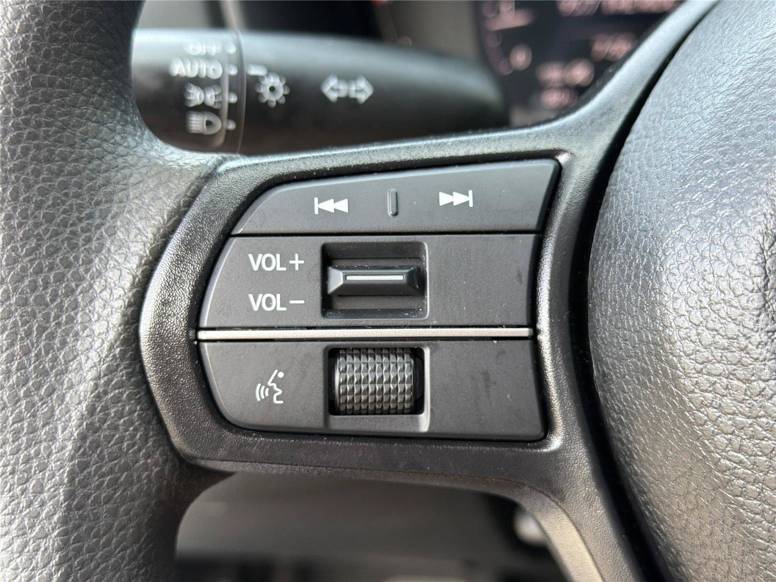 Used 2025 Honda Accord SE image 22
