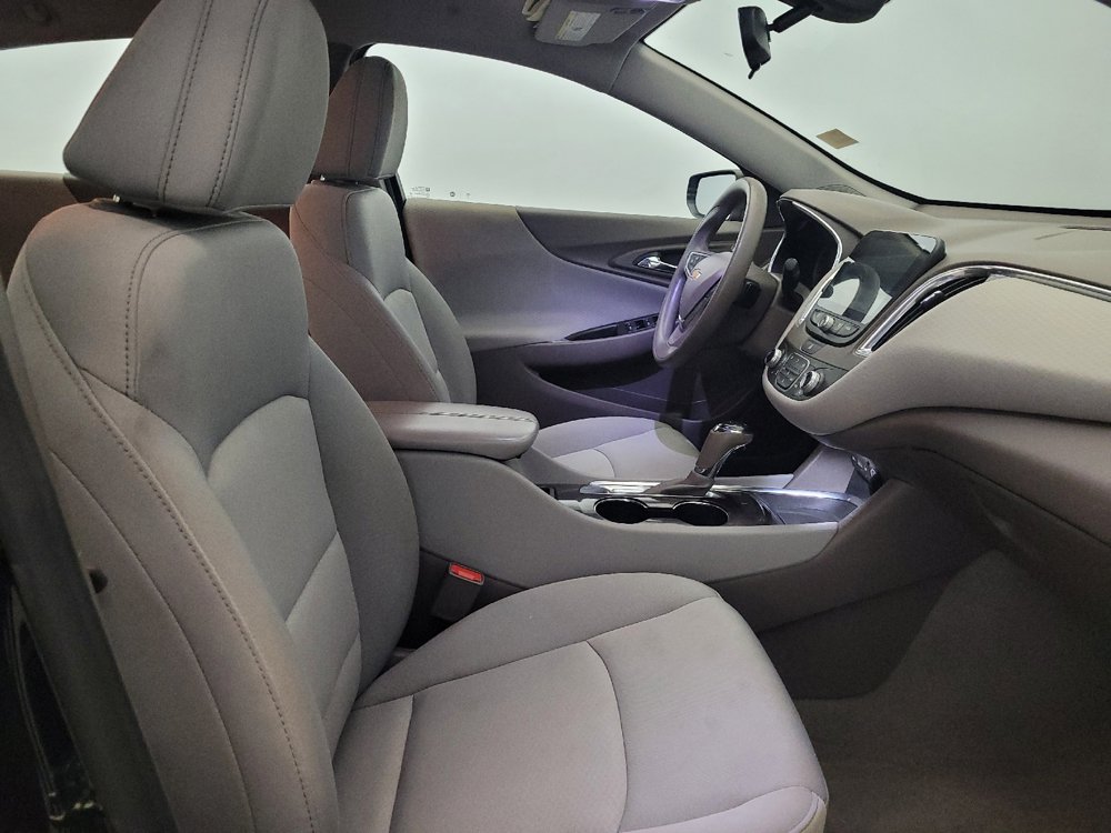Used 2019 Chevrolet Malibu LT FWD image 21