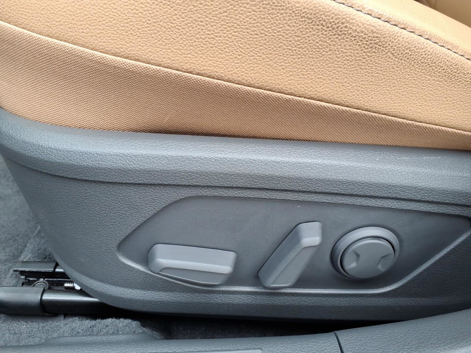 Certified 2025 Hyundai Sonata Limited FWD image 15