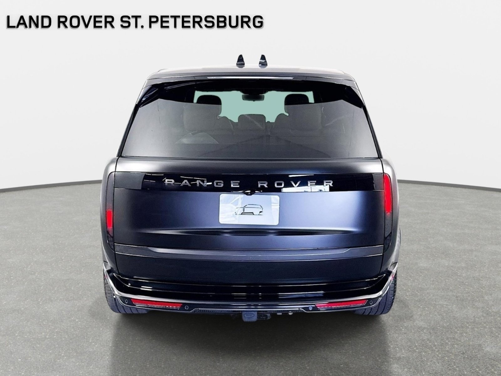 New 2026 Land Rover Range Rover Long Wheelbase SE AWD/4WD image 6