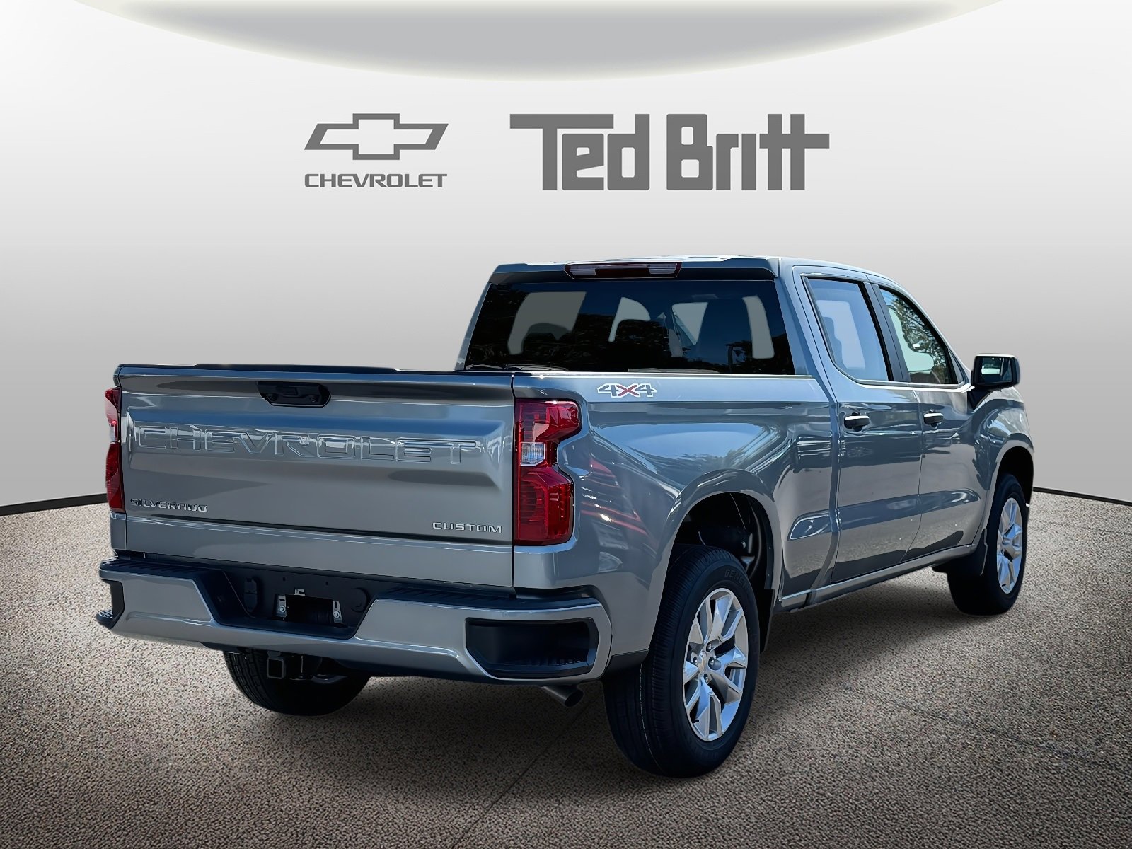 New 2026 Chevrolet Silverado 1500 Custom w/ LPO, Dark Essentials Package image 4