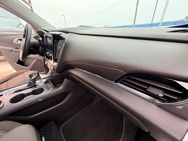 Used 2021 Chevrolet Traverse LS AWD/4WD image 25
