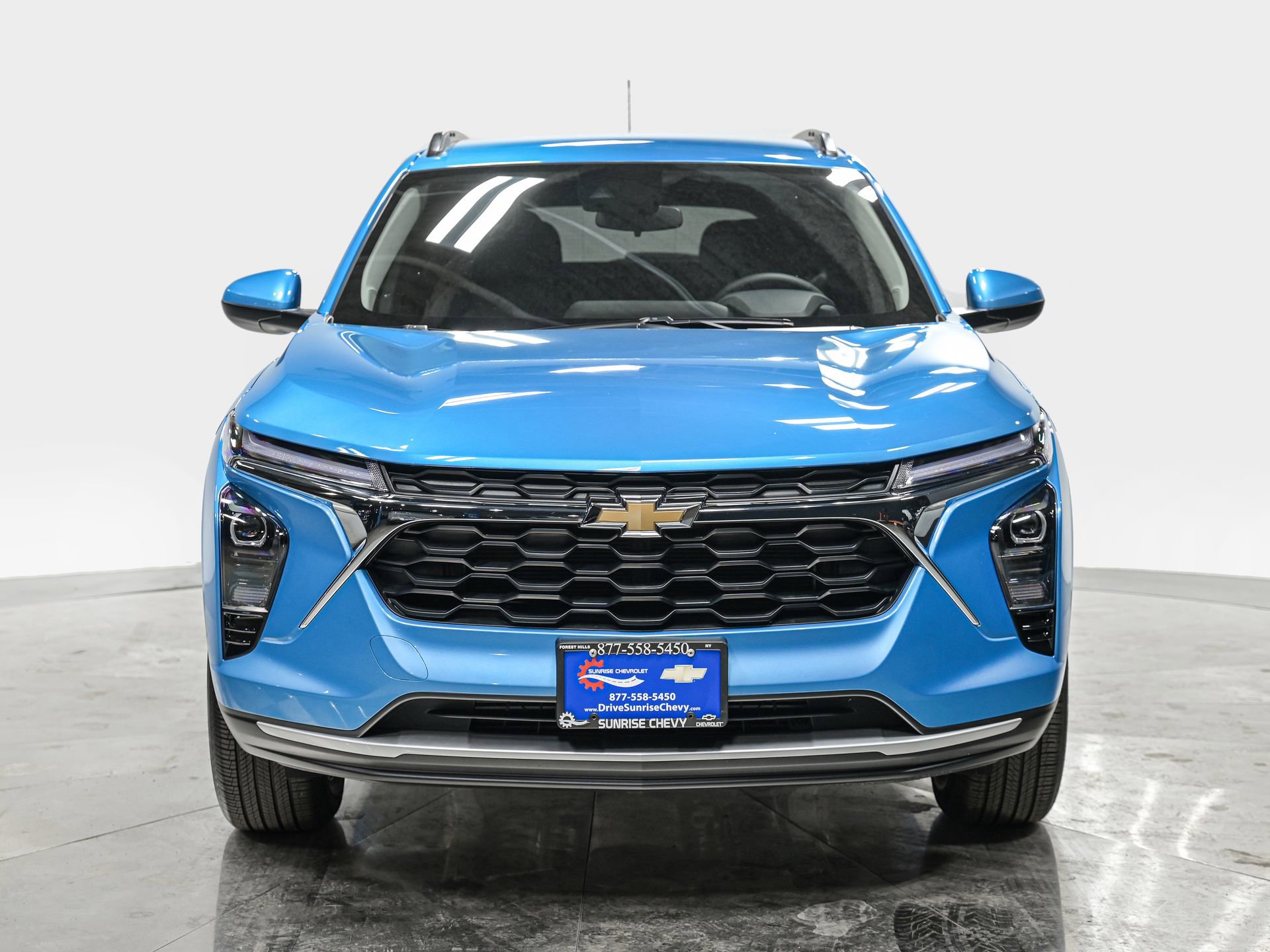 Used 2025 Chevrolet Trax LT w/ LT Convenience Package image 10