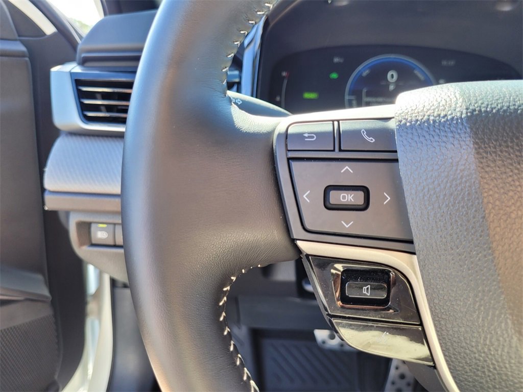 Certified 2025 Toyota Camry SE image 25