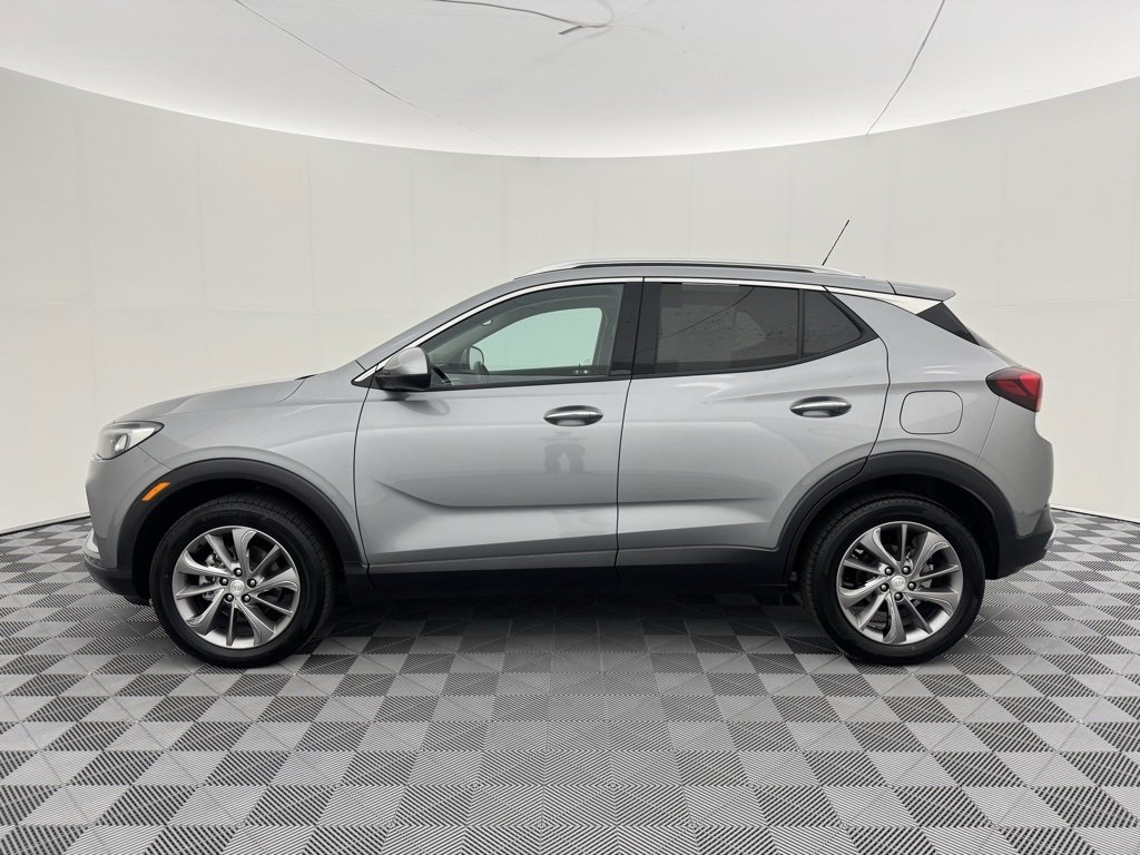 Used 2023 Buick Encore GX Essence w/ Experience Buick Package image 5