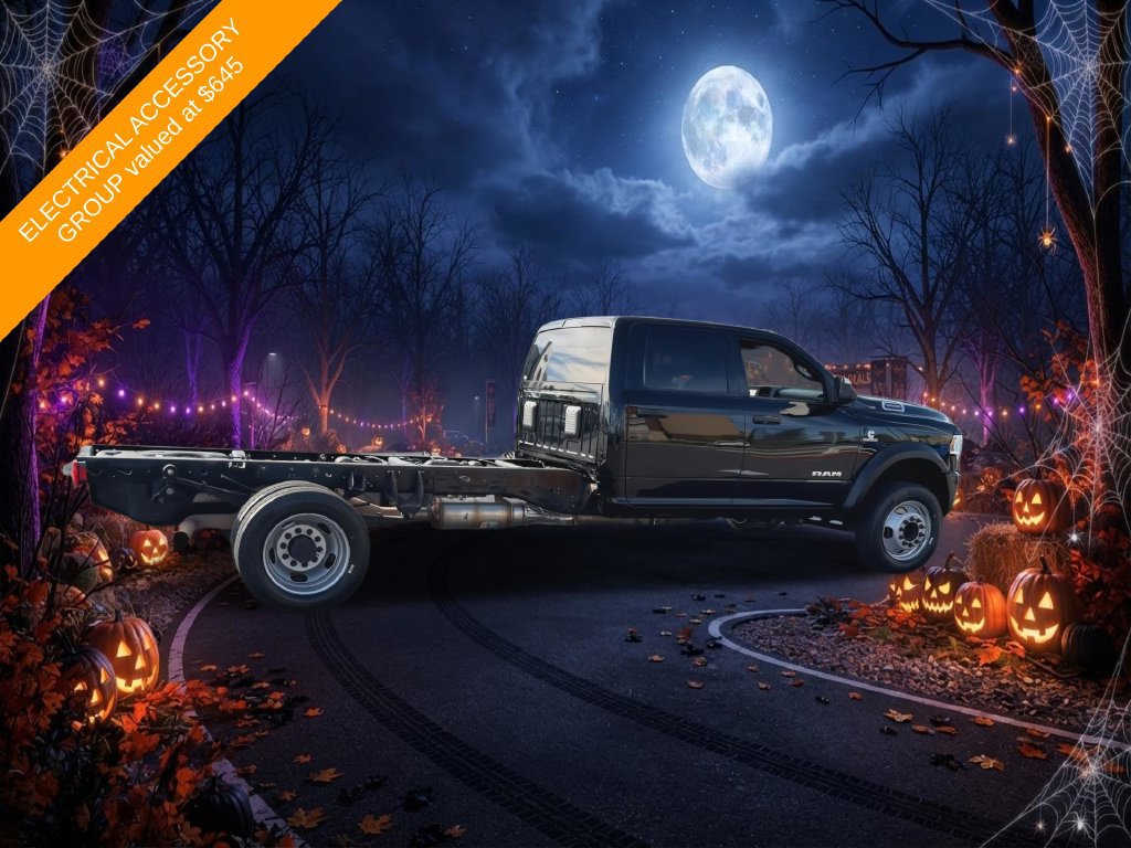 Used 2022 RAM 5500 Tradesman w/ Max Tow Package RWD image 9