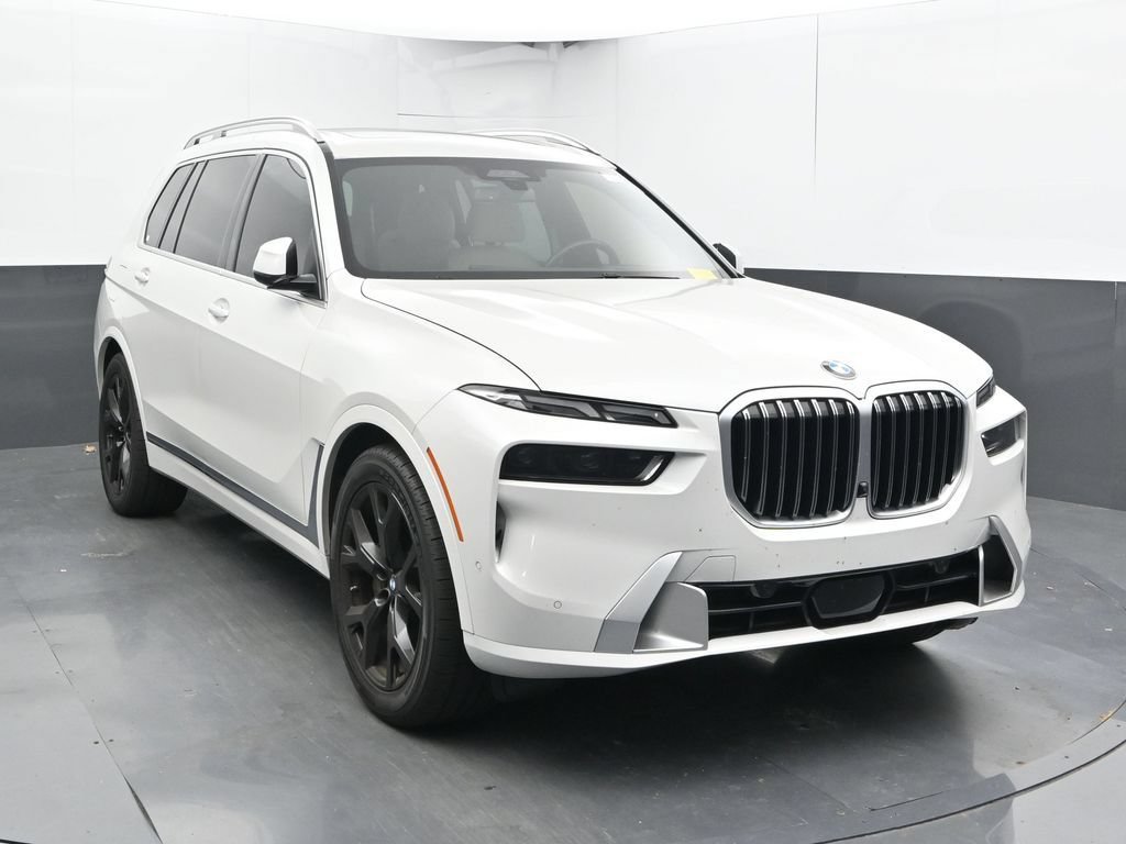 Used 2023 BMW X7 xDrive40i AWD/4WD image 6