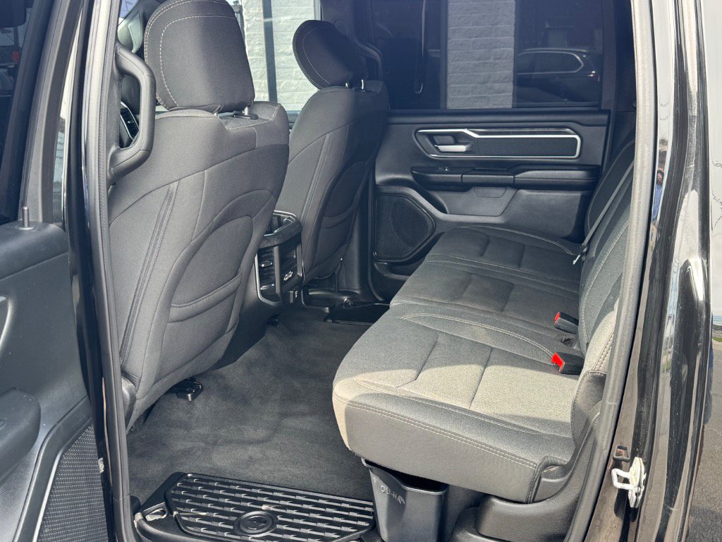 Used 2019 RAM 1500 Big Horn AWD/4WD image 14