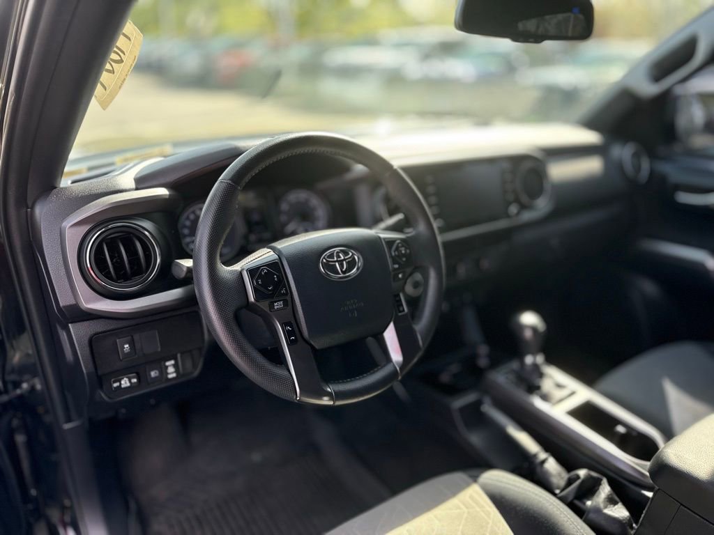 Used 2020 Toyota Tacoma TRD Off-Road image 13