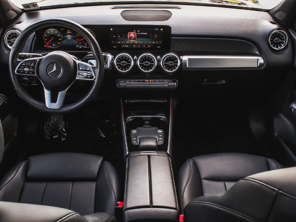 Used 2022 Mercedes-Benz GLB 250 4MATIC image 37