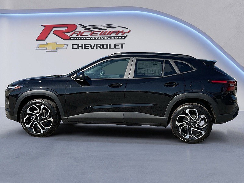 New 2026 Chevrolet Trax RS FWD image 2