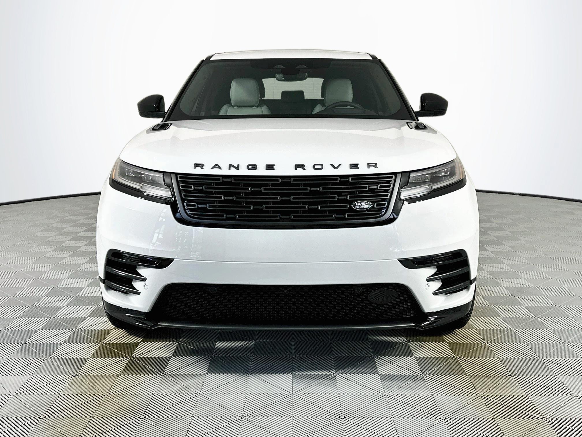 New 2026 Land Rover Range Rover Velar Belgravia AWD/4WD image 2