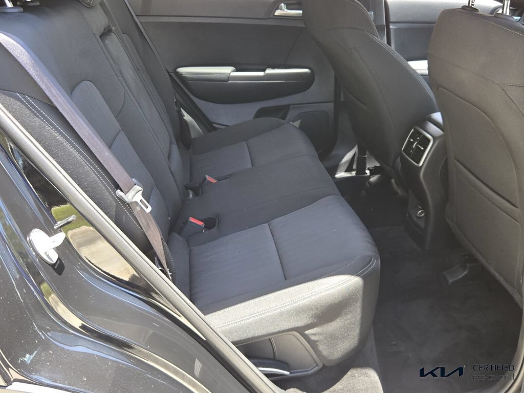 Certified 2022 Kia Sportage LX FWD image 16