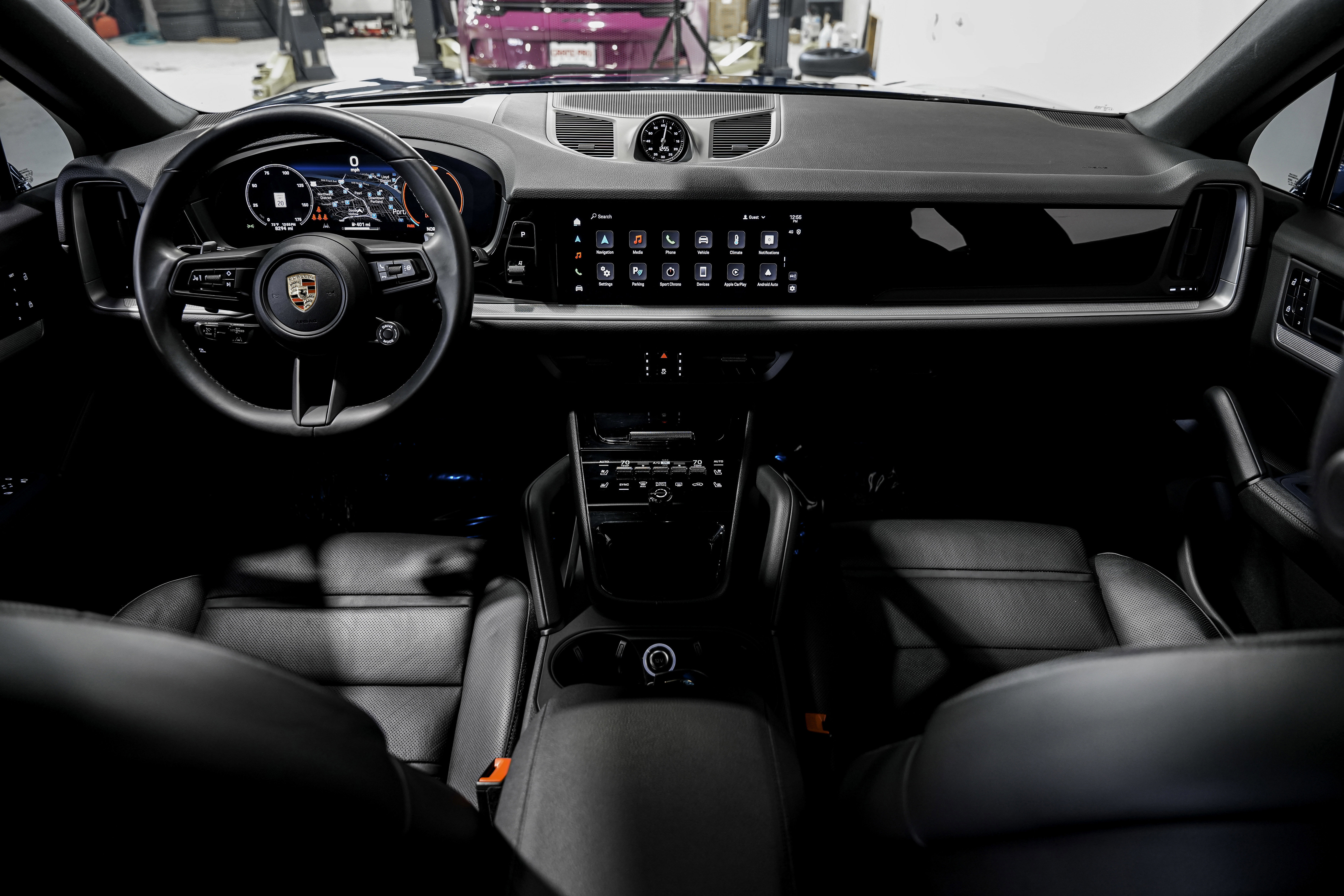 Used 2024 Porsche Cayenne Coupe image 18