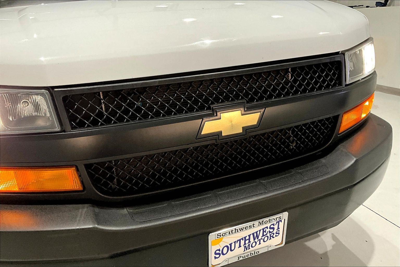 Used 2023 Chevrolet Express 3500 LS RWD image 31