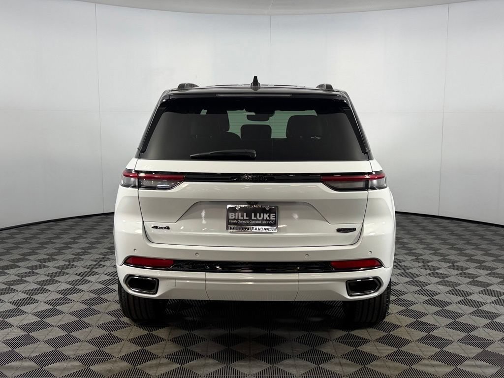 Used 2025 Jeep Grand Cherokee Summit w/ Obsidian Package AWD/4WD image 8