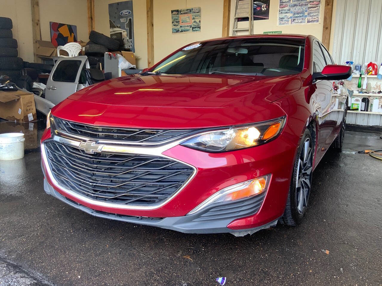 Used 2020 Chevrolet Malibu RS FWD image 2