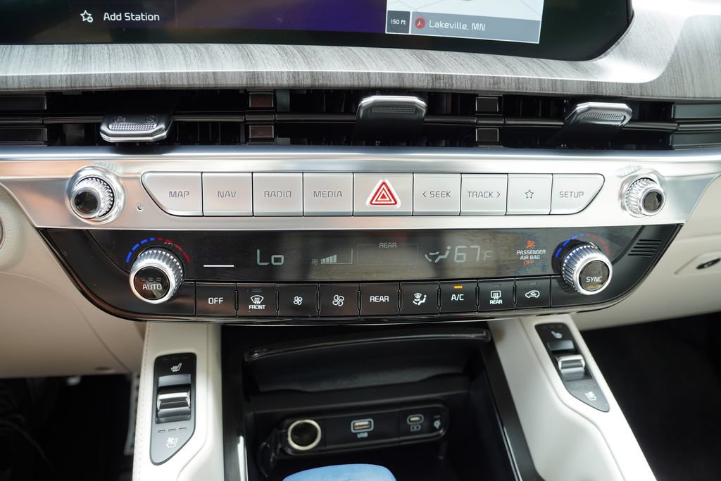 Certified 2024 Kia Telluride SX FWD image 30
