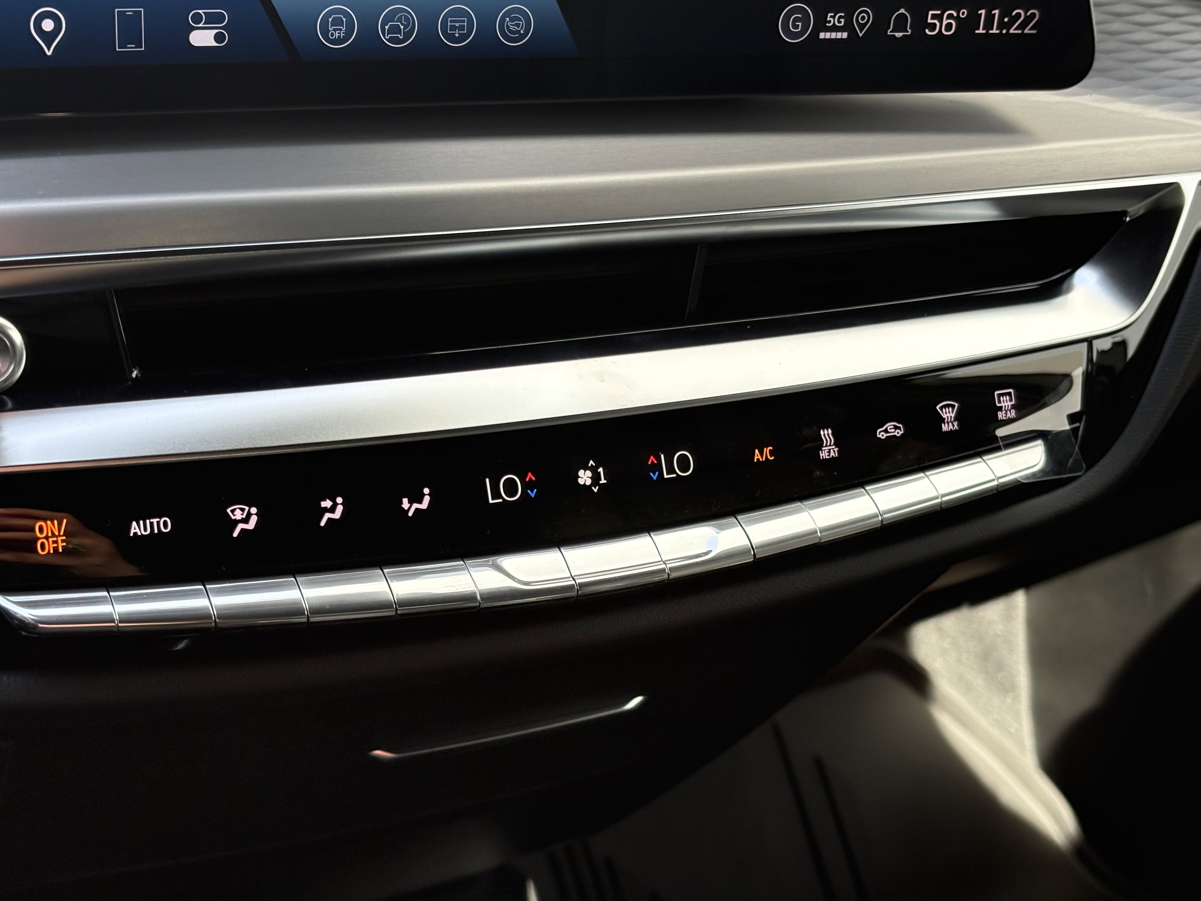 New 2026 Cadillac Lyriq Premium Luxury AWD/4WD image 27