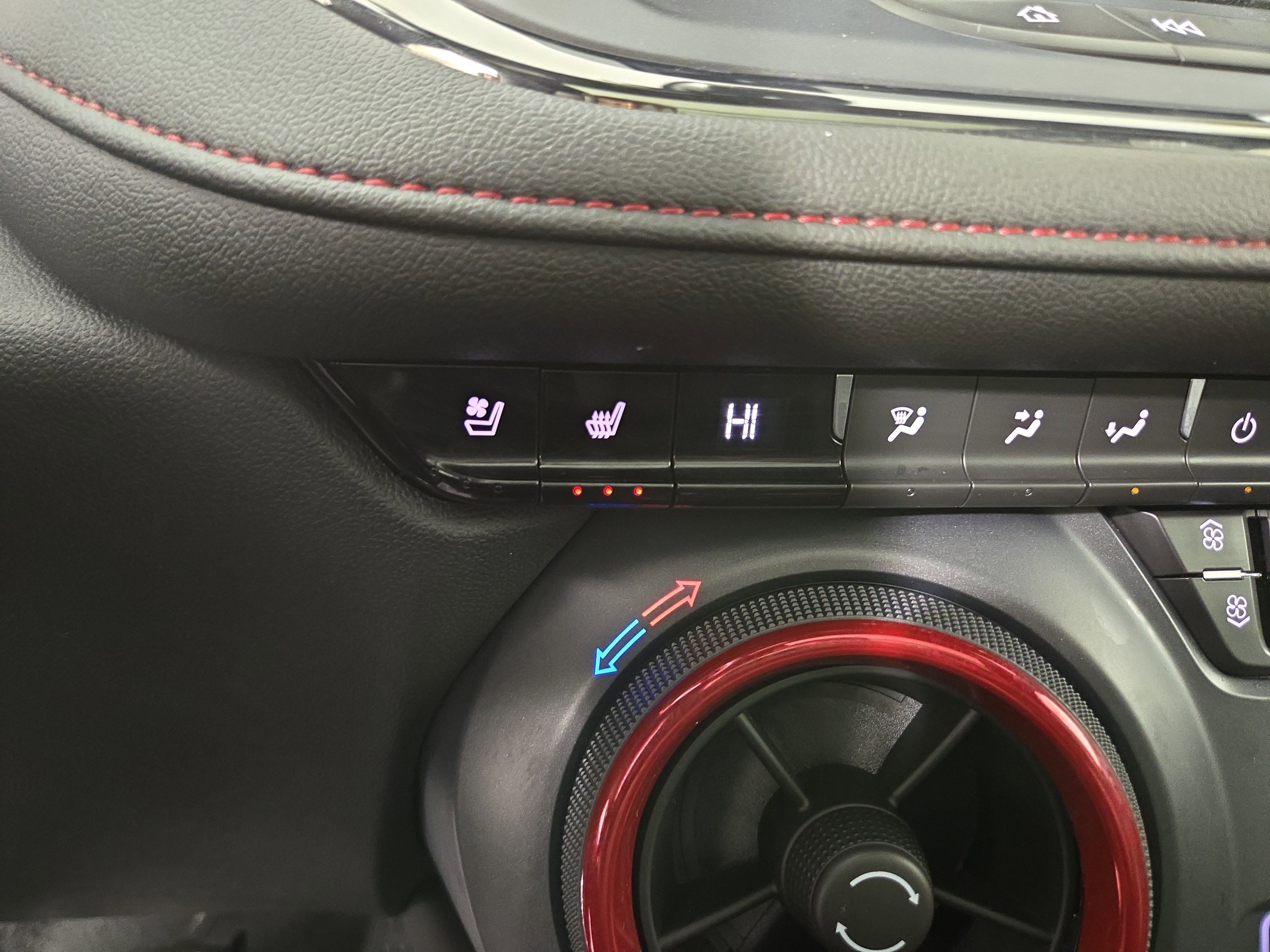 Certified 2023 Chevrolet Blazer RS w/ Driver Confidence II Package image 26