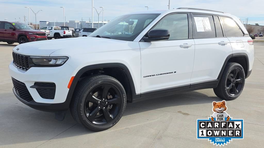 Used 2022 Jeep Grand Cherokee Altitude