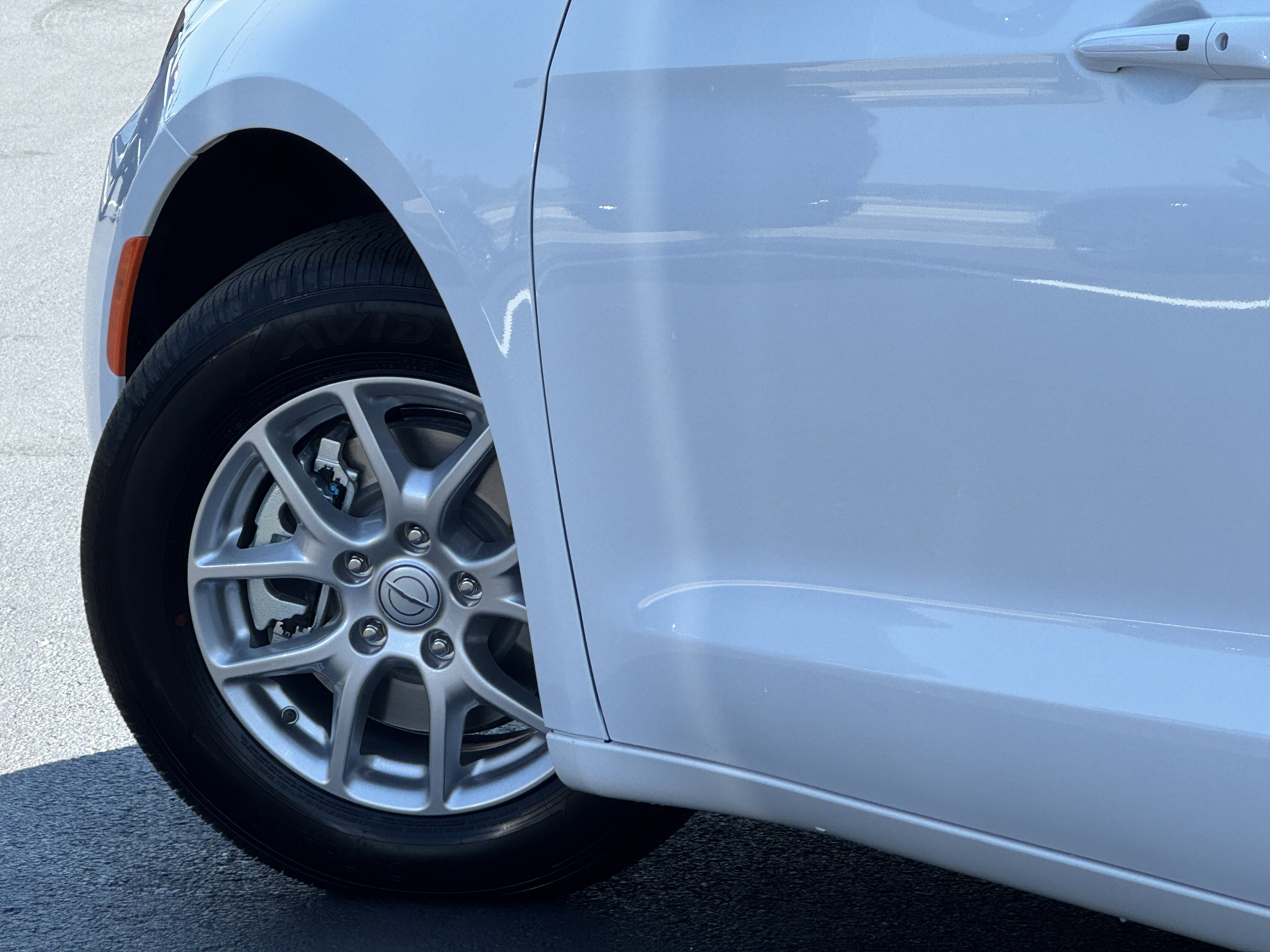 New 2026 Chrysler Pacifica Select image 8